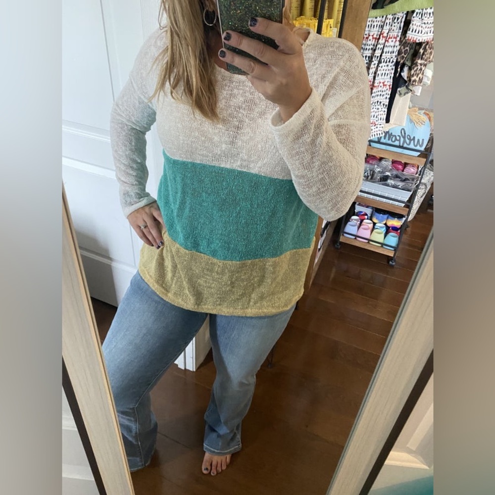 NWT white teal yellow colorblock long sleeve size medium
